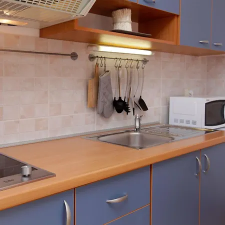 Apartment Adria Bol