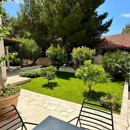 Adria Apartment *