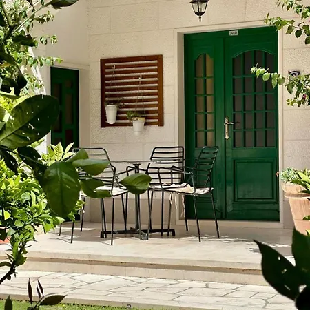Adria Apartment Bol