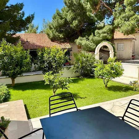 Adria Apartment *