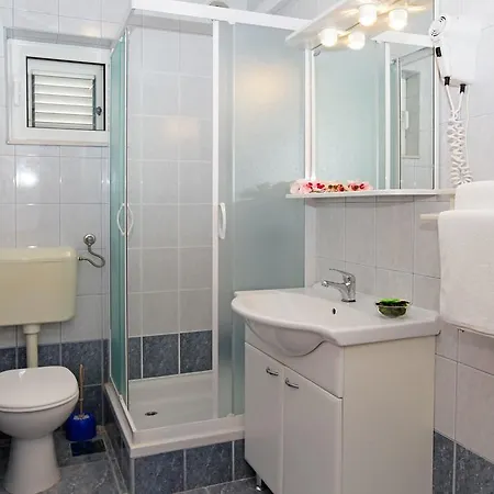 Apartment Adria Bol